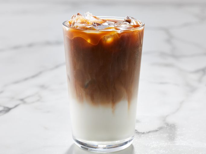 Ice latte ( fındık. vanilya. fıstık. çilek. karemel )